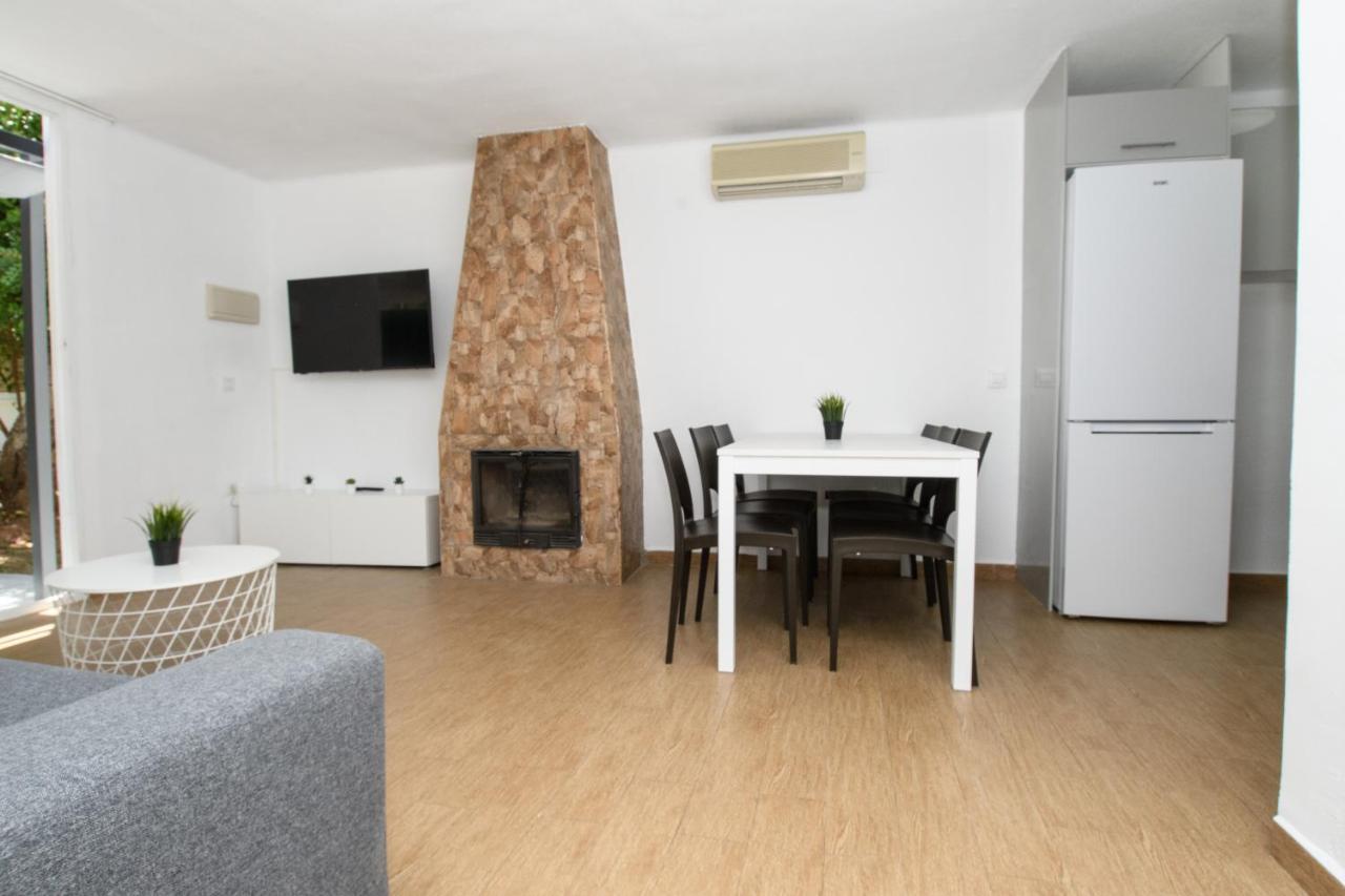 Rentalmar Villa Covamar Families Only سالو المظهر الخارجي الصورة
